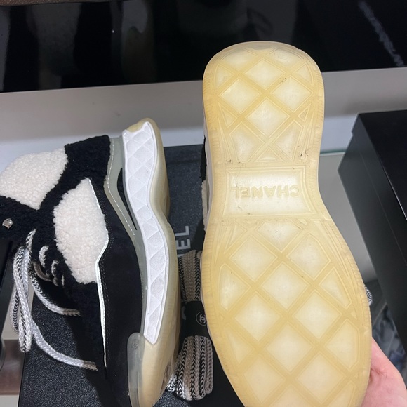 Shearling lamb skin Chanel sneakers amazing condition - Picture 3 of 8